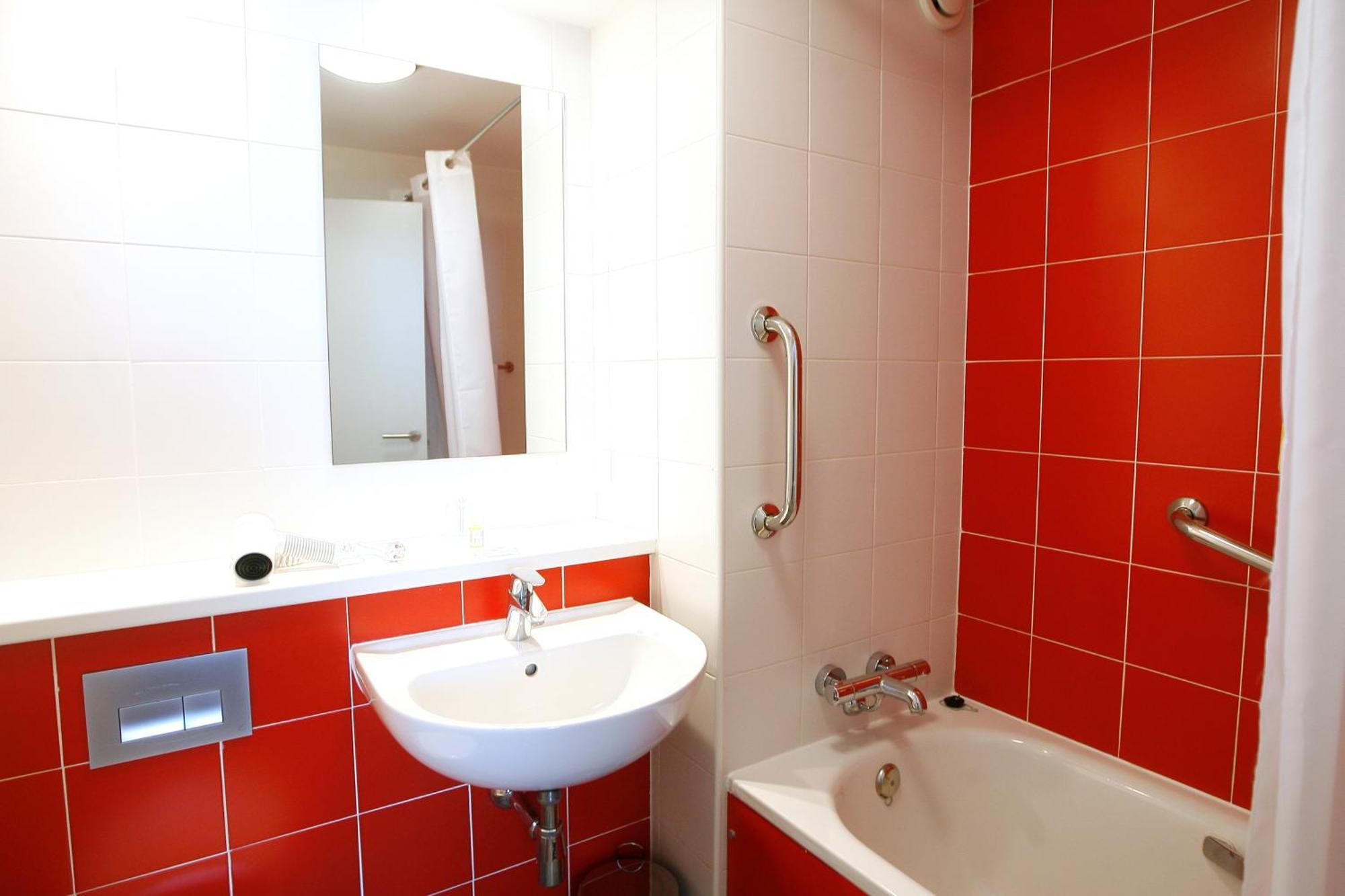 Hotel Travelodge Valencia Aeropuerto *